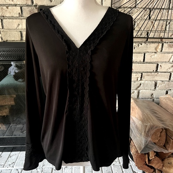 ⭐️ 3 / $15 ⭐️ Karl Lagerfeld Black V-Neck Lace Blouse - Picture 1 of 3